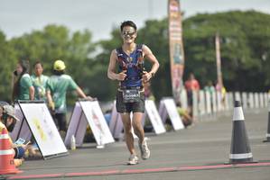 BIB: 983
                            <button type="button" onclick="openModal(4951924)" class="btn btn-primary btn-sm float-right btn-popup" data-toggle="modal" data-target=".modal-high-quality">
                        <i class="fas fa-shopping-cart"></i> Add to Cart
                    </button>
                                            <button type="button" onclick="isThisMe(4951924, true)" class="btn btn-success btn-sm float-right btn-popup btn-isme hidden" data-toggle="tooltip" data-placement="bottom" title="นี่คือรูปของคุณใช่ไหม คลิกที่นี่เพื่อเอาเข้าอัลบั้ม">
                        <i class="fas fa-plus"></i> Add to album
                    </button>
                    <button type="button" onclick="isThisMe(4951924, false)" class="btn btn-warning btn-sm float-right btn-popup btn-isnotme hidden">
                        <i class="fas fa-ban"></i> Remove from album
                    </button>